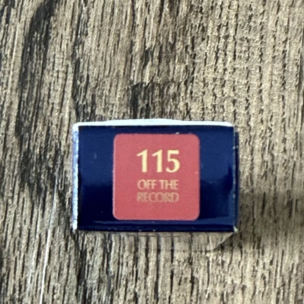 Estee Lauder 115 Off The Record Silk Matte Lipstick 12 Hour Wear NIB